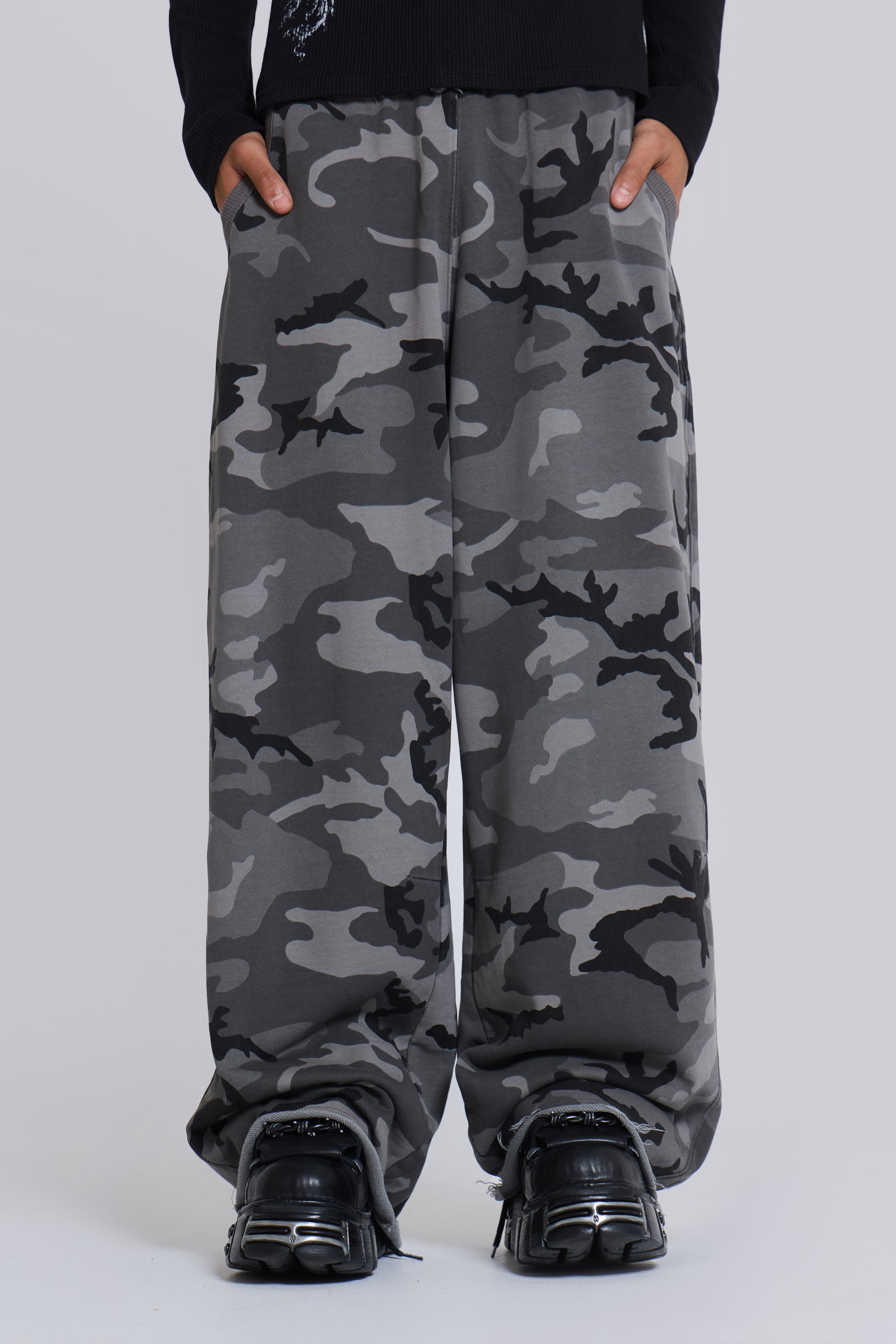 Camo Joggers - Loose Fit Black Sweatpants