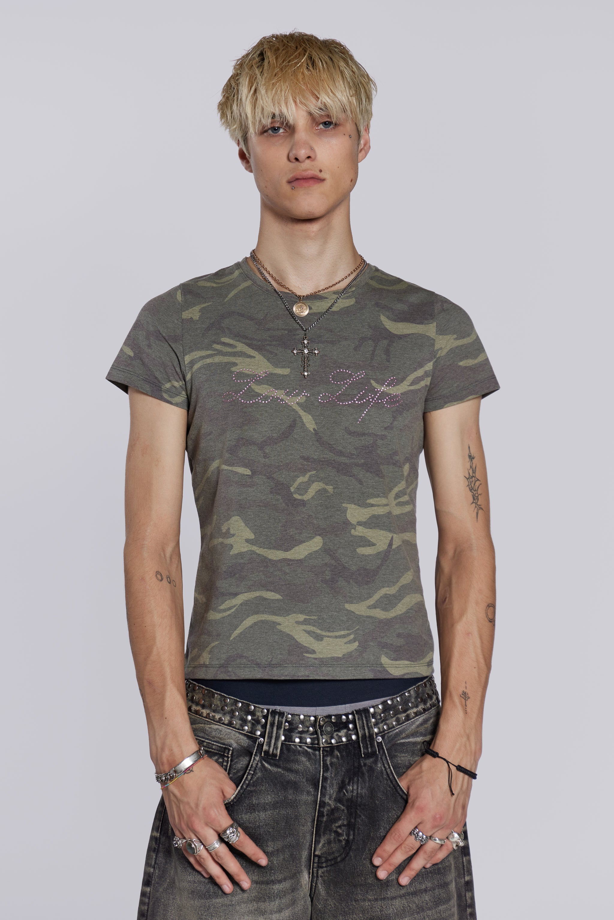 Camo Graphic Tee for Streetwear Style