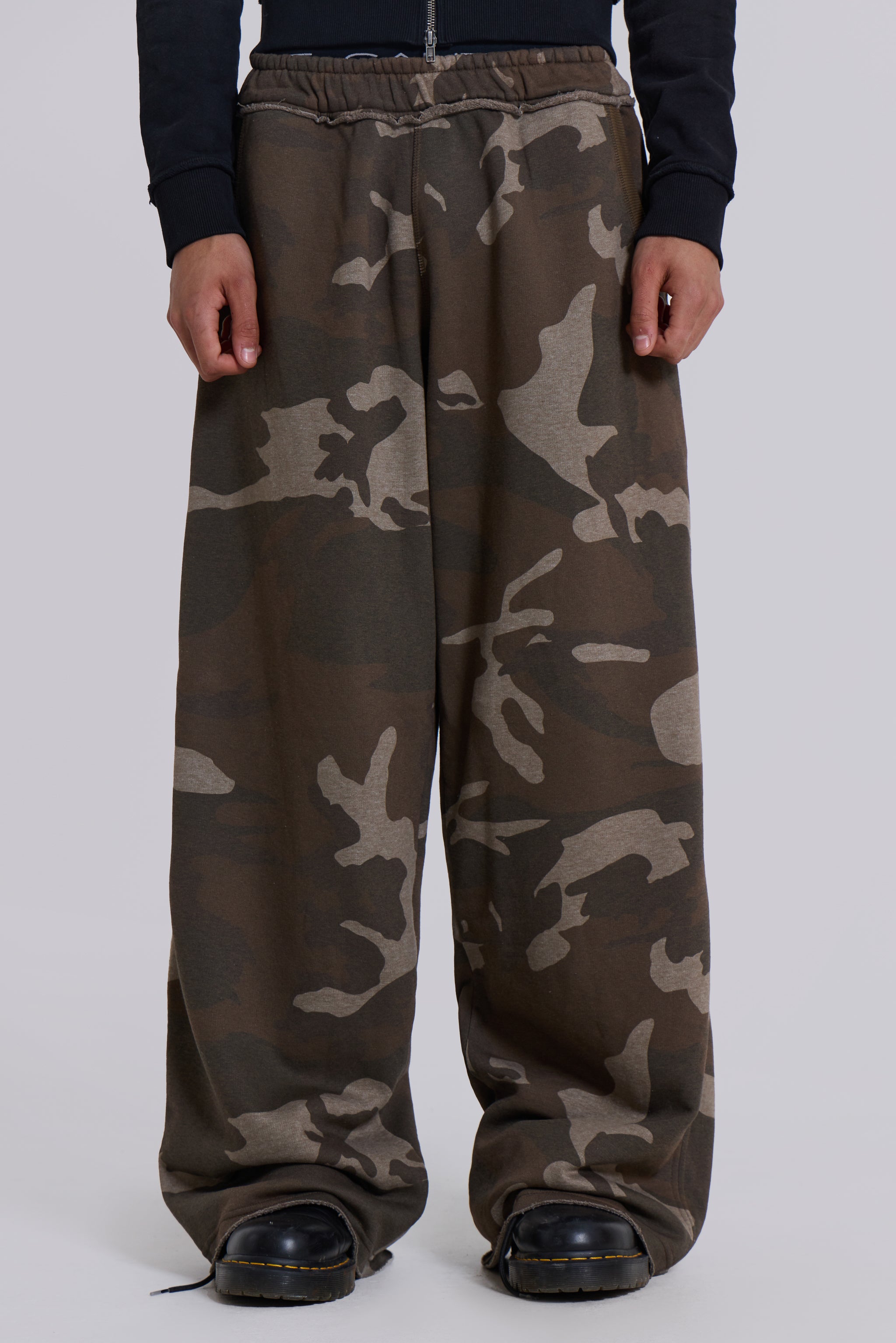 Camo Cargo Joggers - Loose Fit Comfort Pants