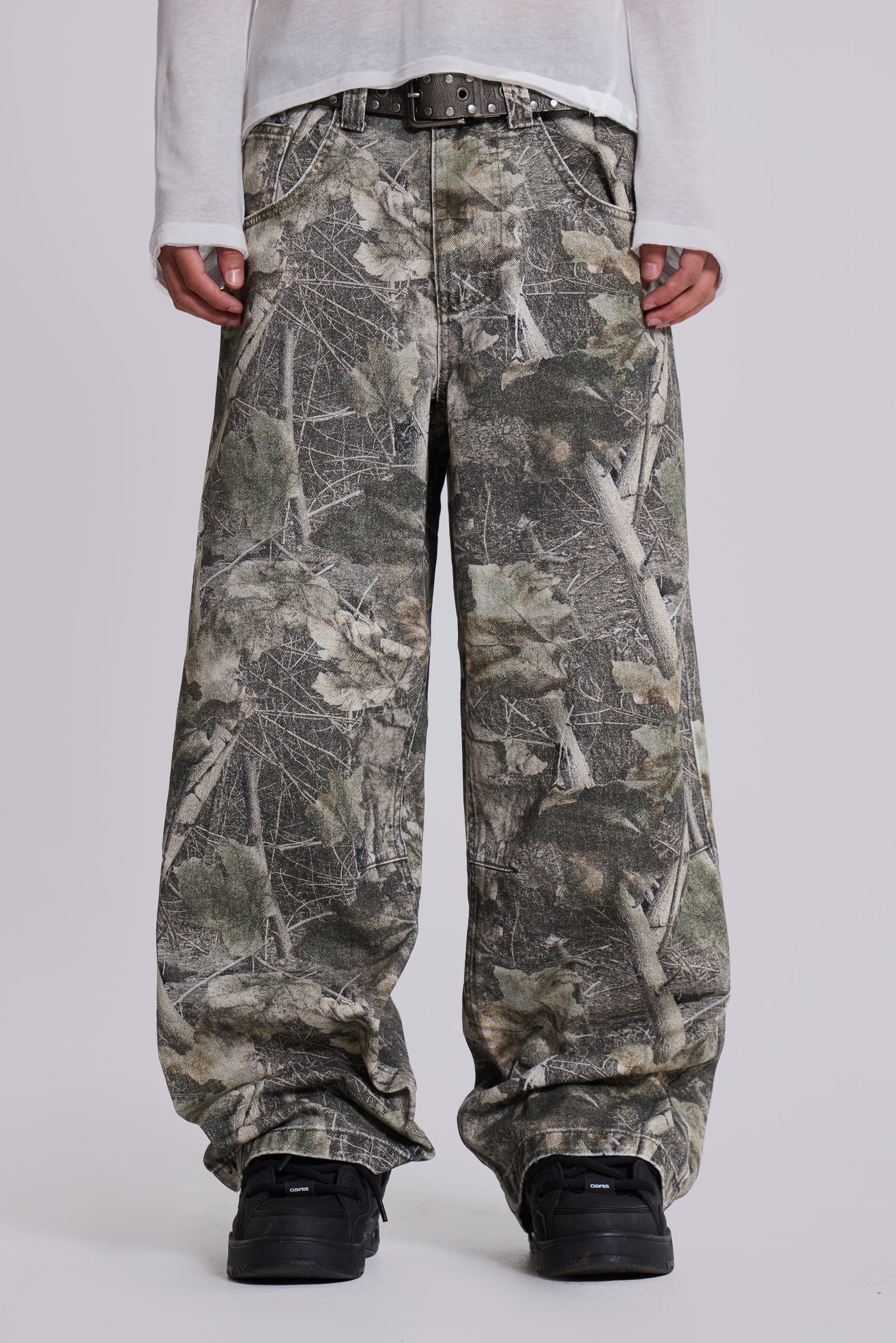 Woodland Camo Baggy Jeans – Durable & Stylish